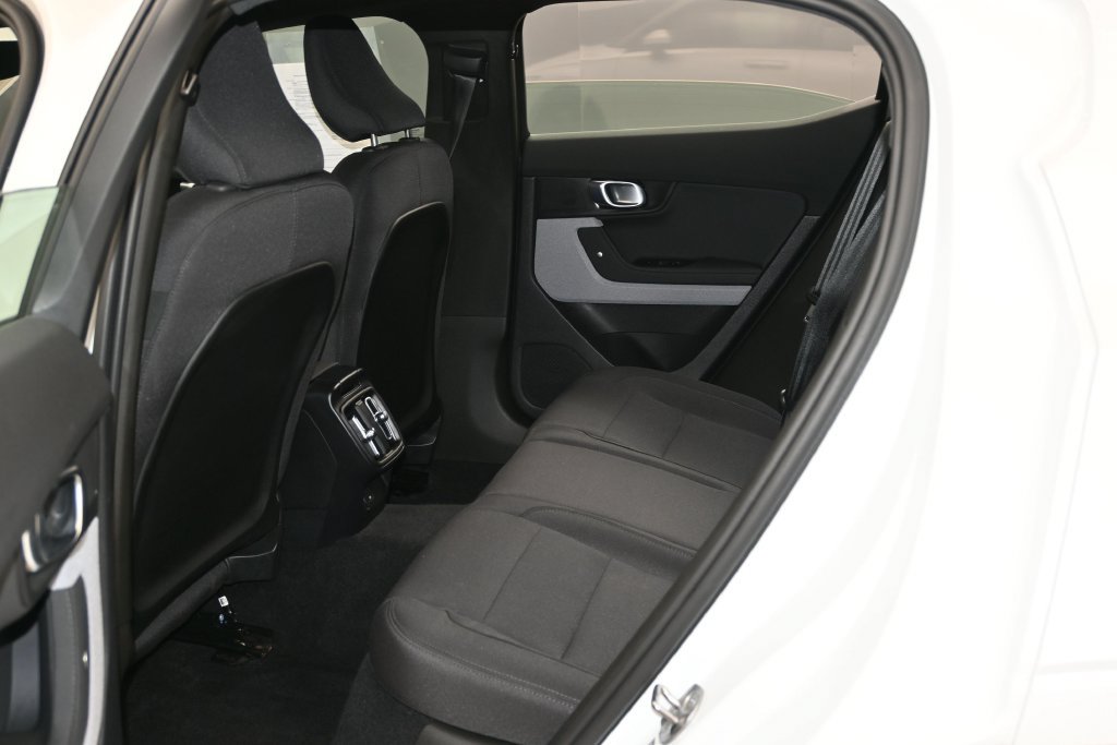 Used 2023 Polestar Polestar 2 AWD/4WD image 28