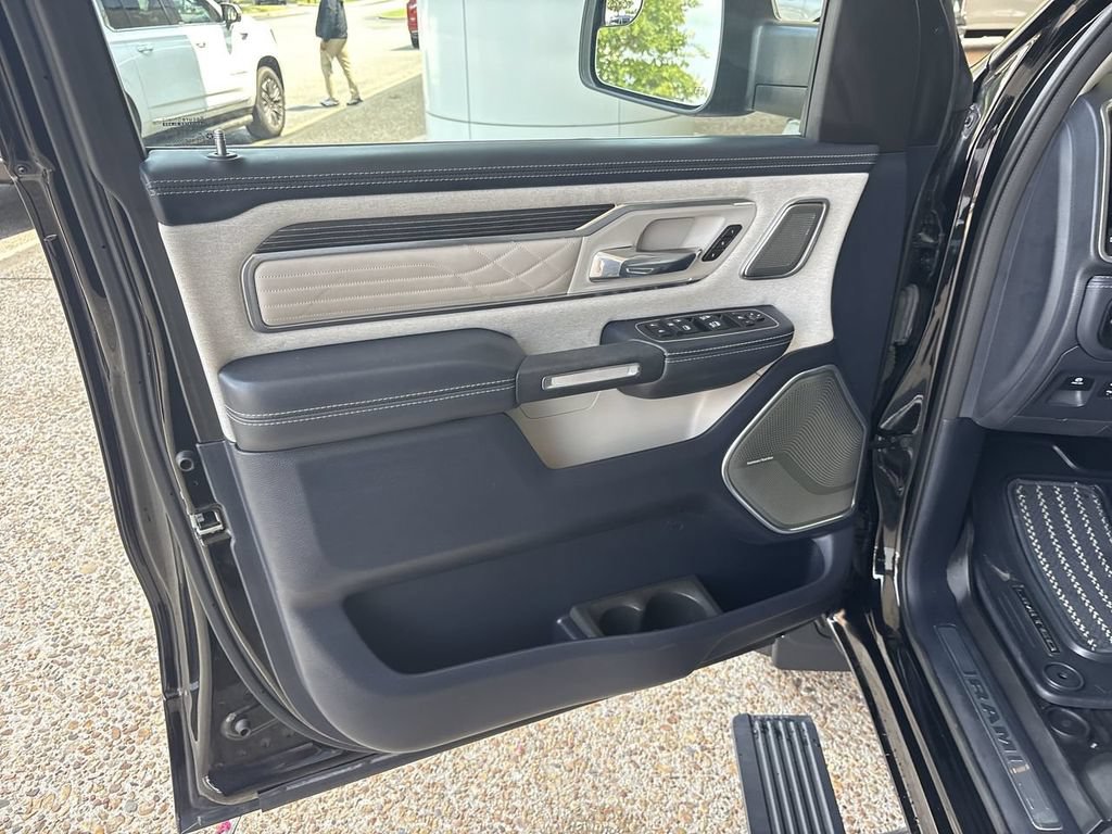 Used 2023 RAM 1500 Limited AWD/4WD image 22