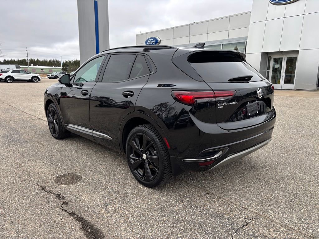 Used 2021 Buick Envision Essence w/ Sport Touring Package image 5
