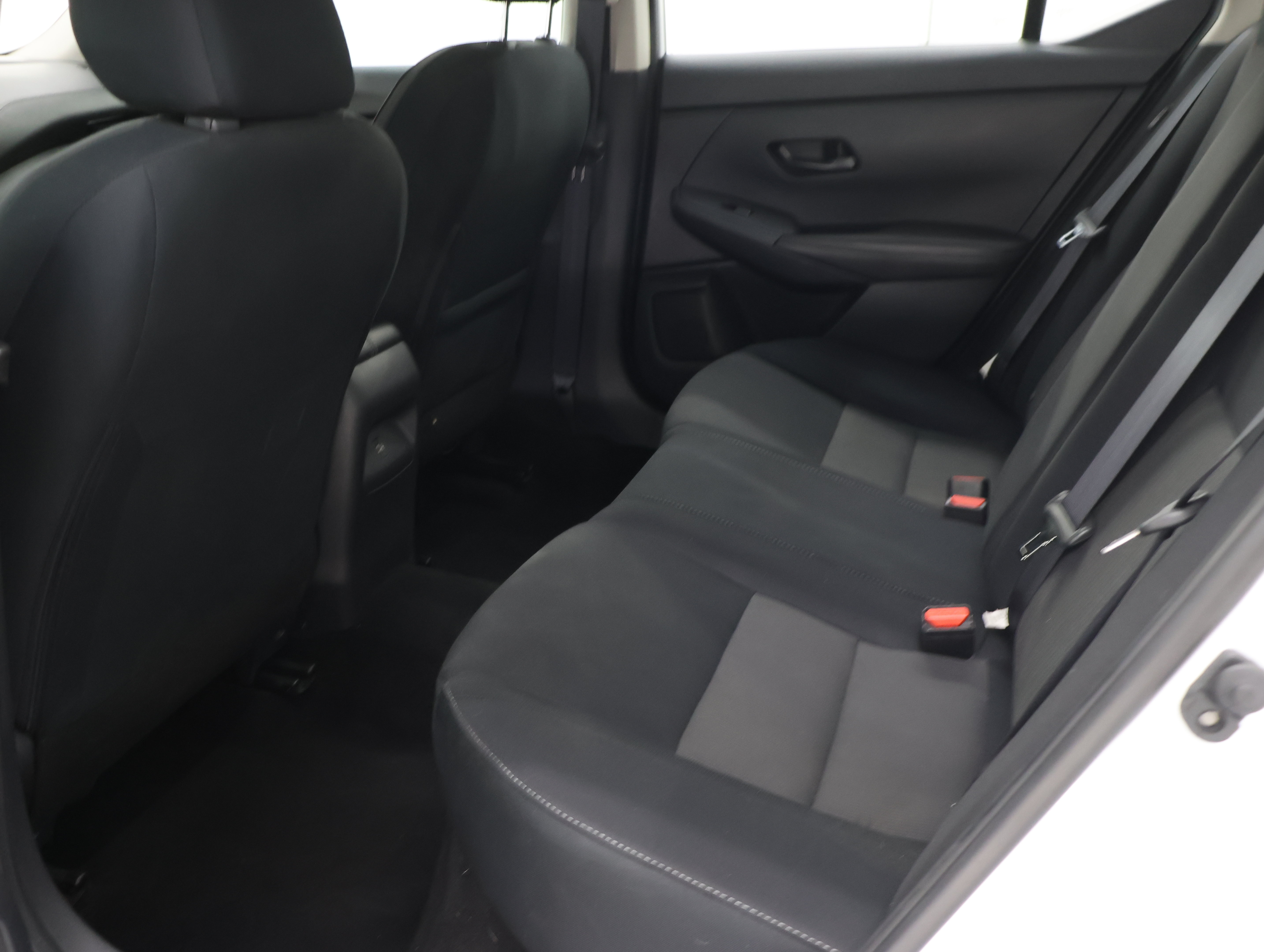 Used 2024 Nissan Sentra SV FWD image 33