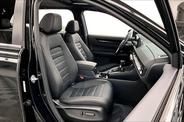 Used 2025 Honda CR-V Sport Touring image 8