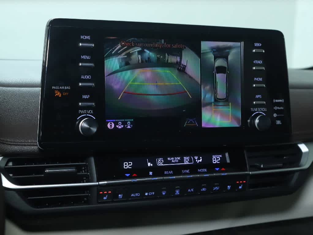 Certified 2022 Toyota Sienna Platinum AWD/4WD image 31