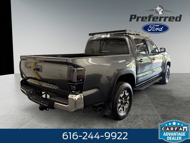 Used 2022 Toyota Tacoma TRD Off-Road AWD/4WD image 17