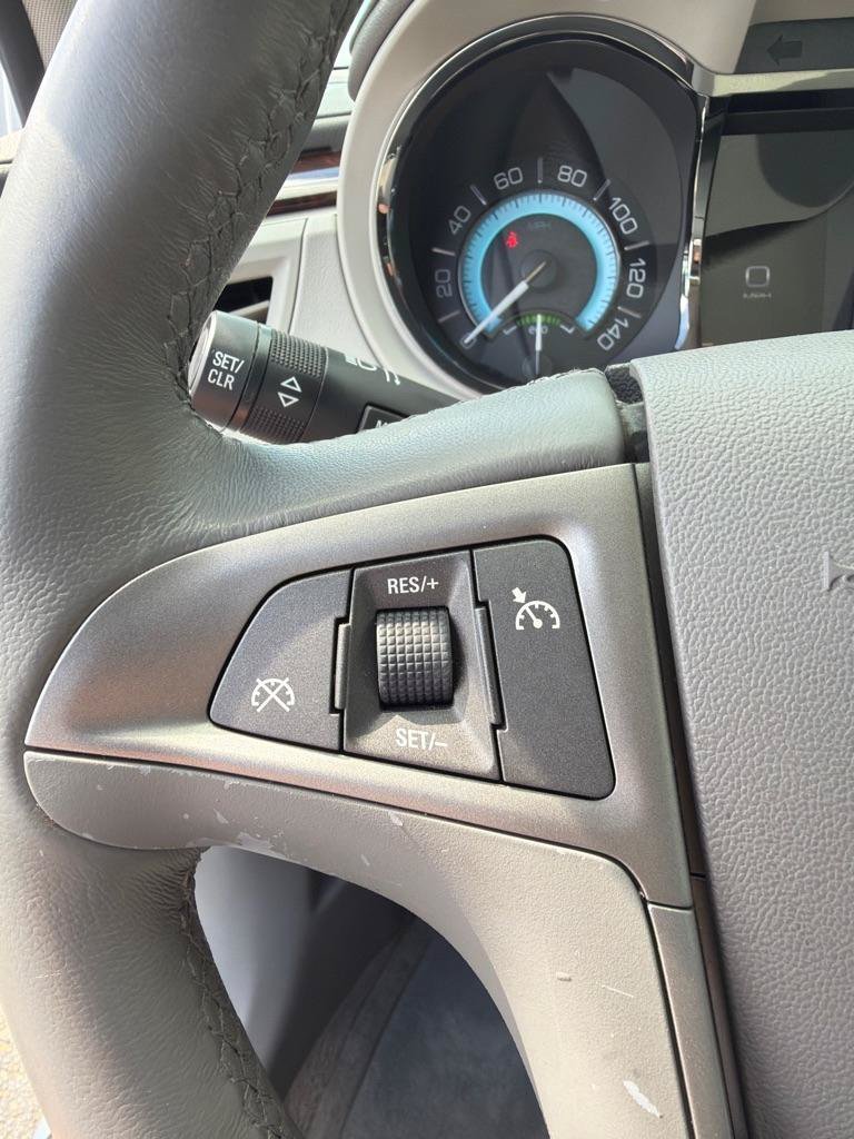 Used 2013 Buick LaCrosse Leather FWD image 14