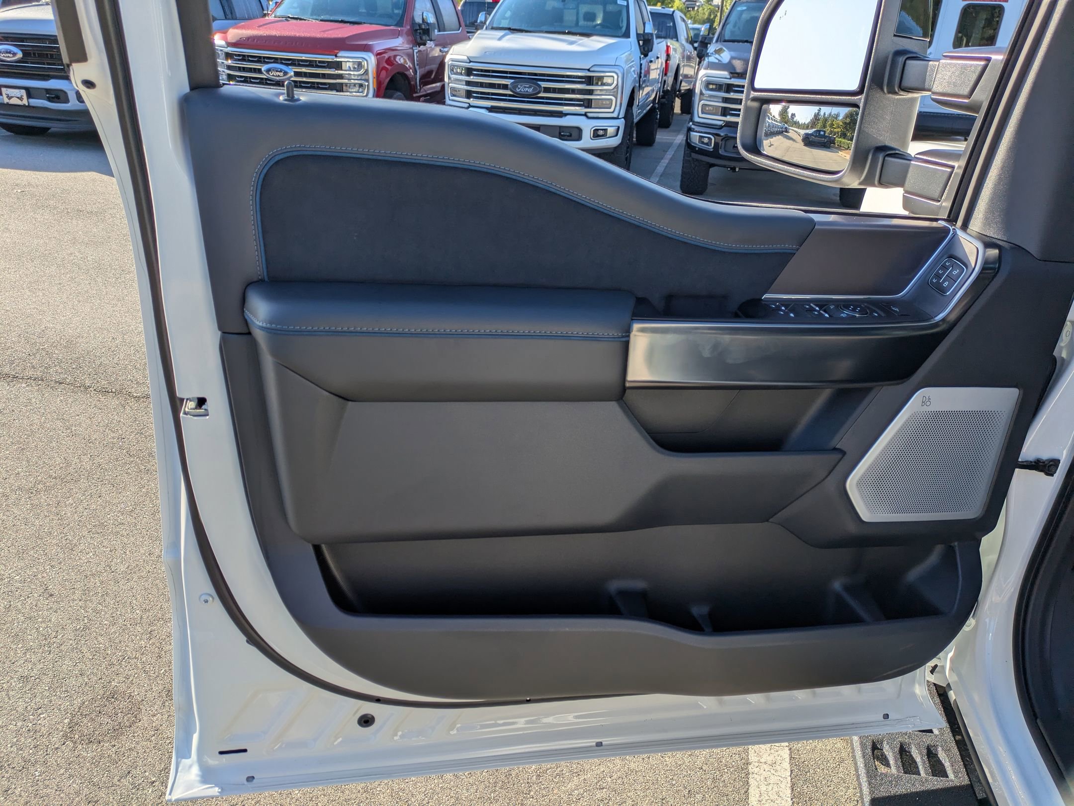 New 2026 Ford F250 Platinum w/ Tremor Off-Road Package image 16