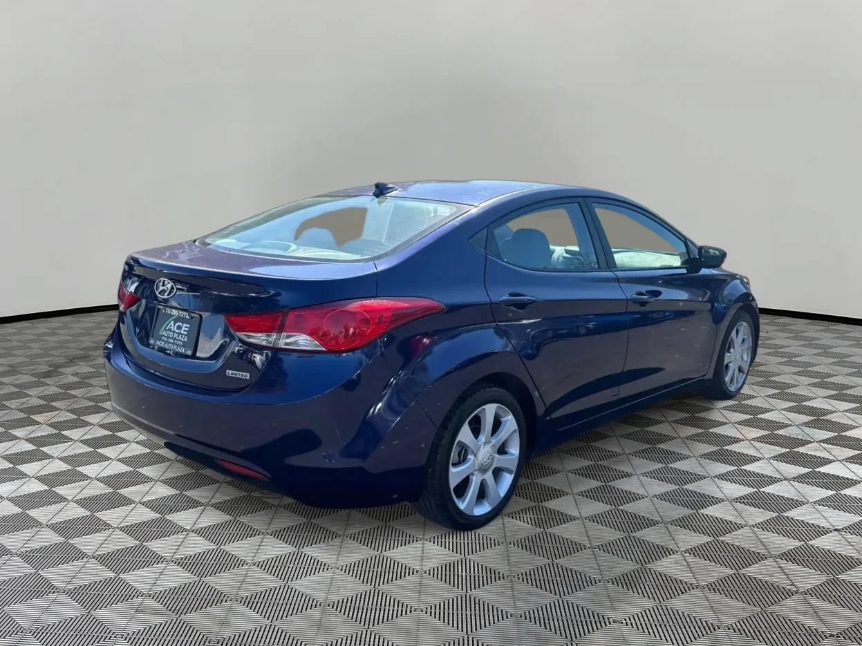 Used 2013 Hyundai Elantra Limited w/ Technology Pkg FWD image 5