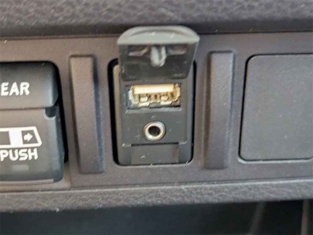 Used 2018 Toyota Tacoma SR5 image 21