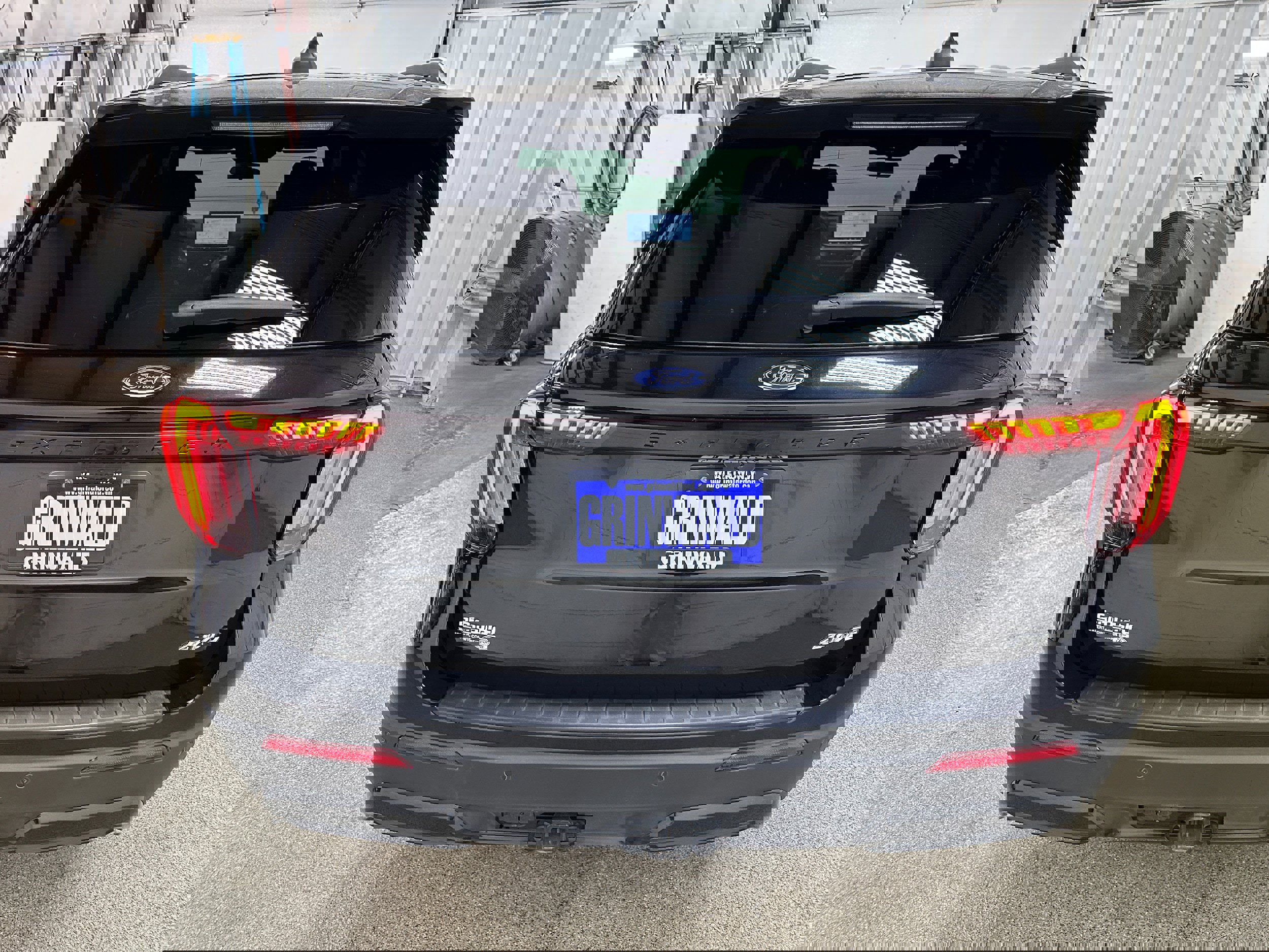 Certified 2025 Ford Explorer ST-Line image 28