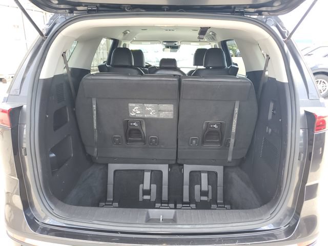 Used 2022 Kia Carnival LX FWD image 9