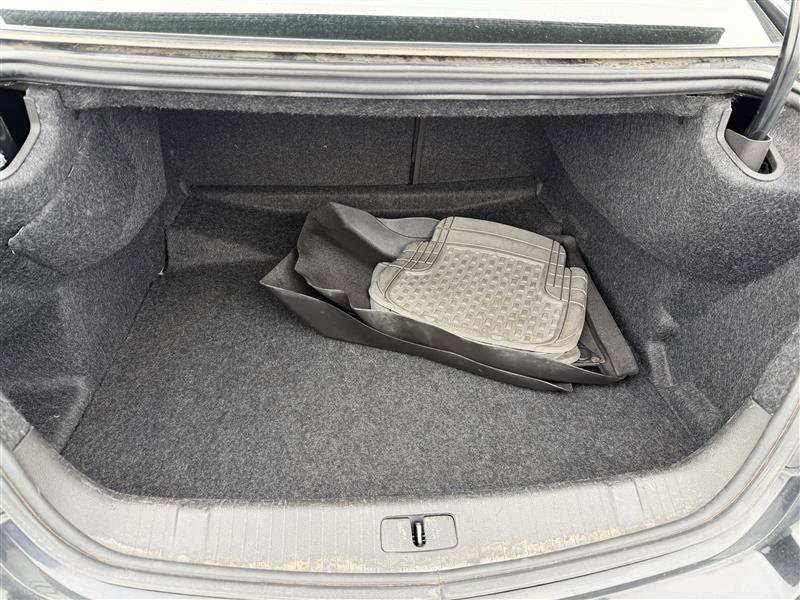 Used 2013 Buick LaCrosse Leather FWD image 13