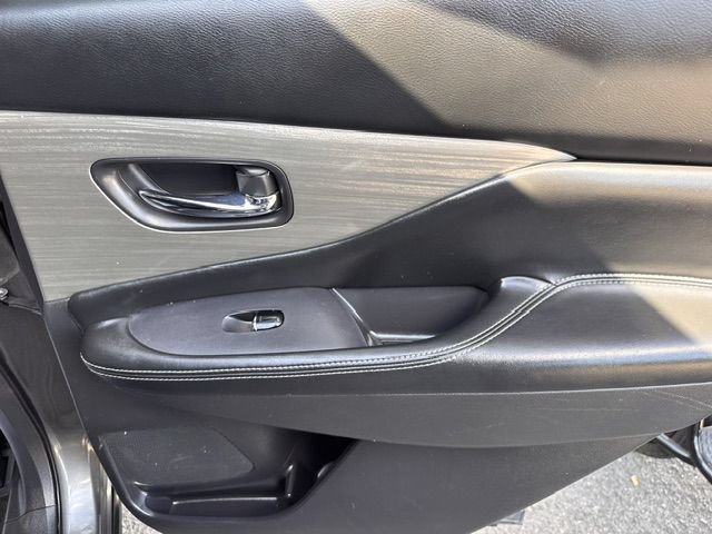 Used 2018 Nissan Murano SL w/ Moonroof Package AWD/4WD image 21