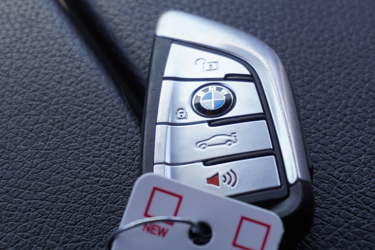 Used 2018 BMW 530i RWD image 24