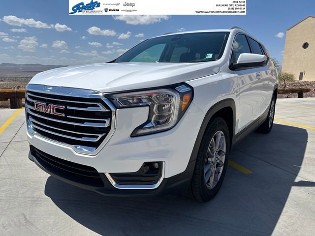 Used 2024 GMC Terrain SLT