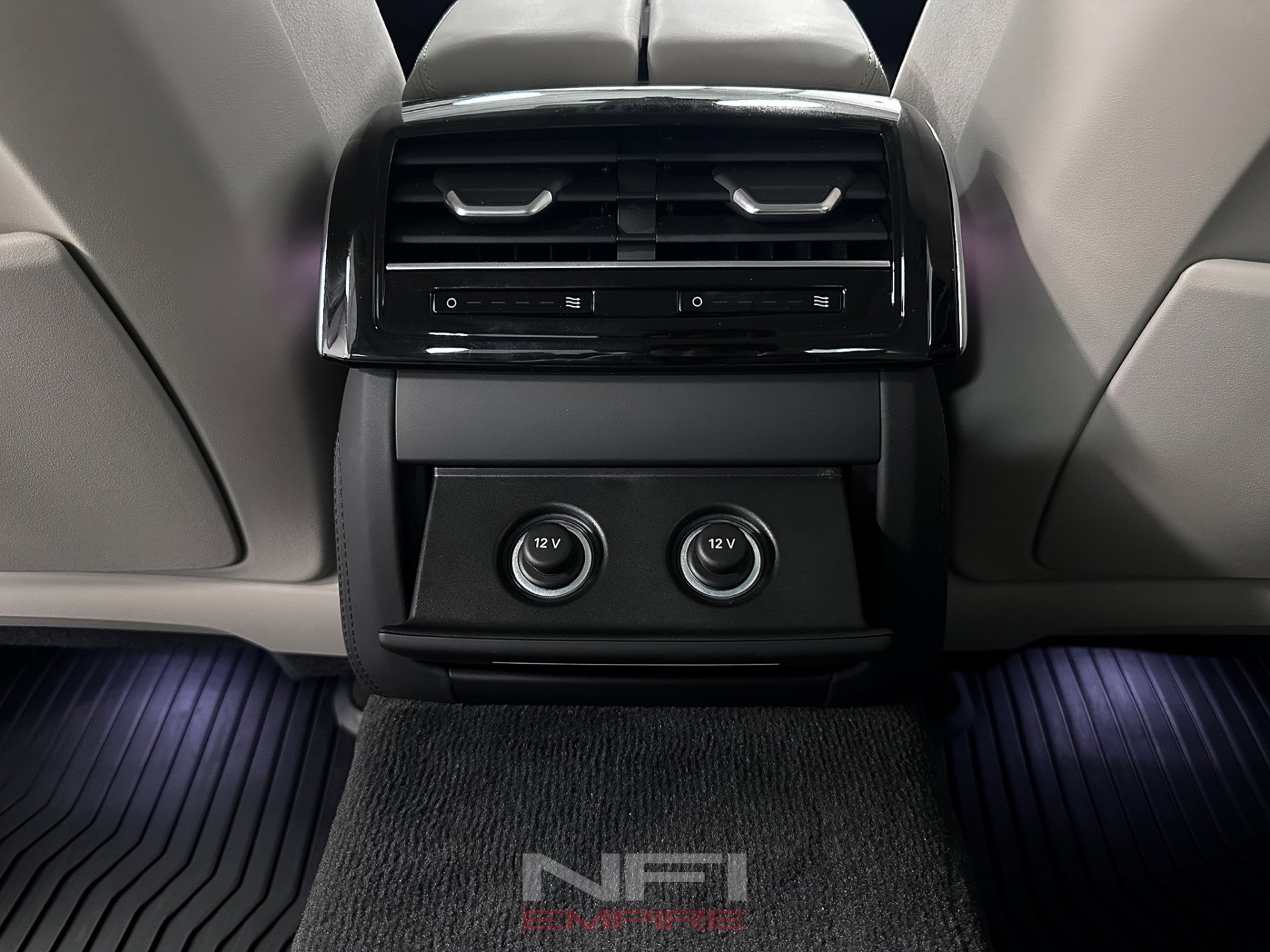 Used 2024 Audi A8 L 3.0T image 39