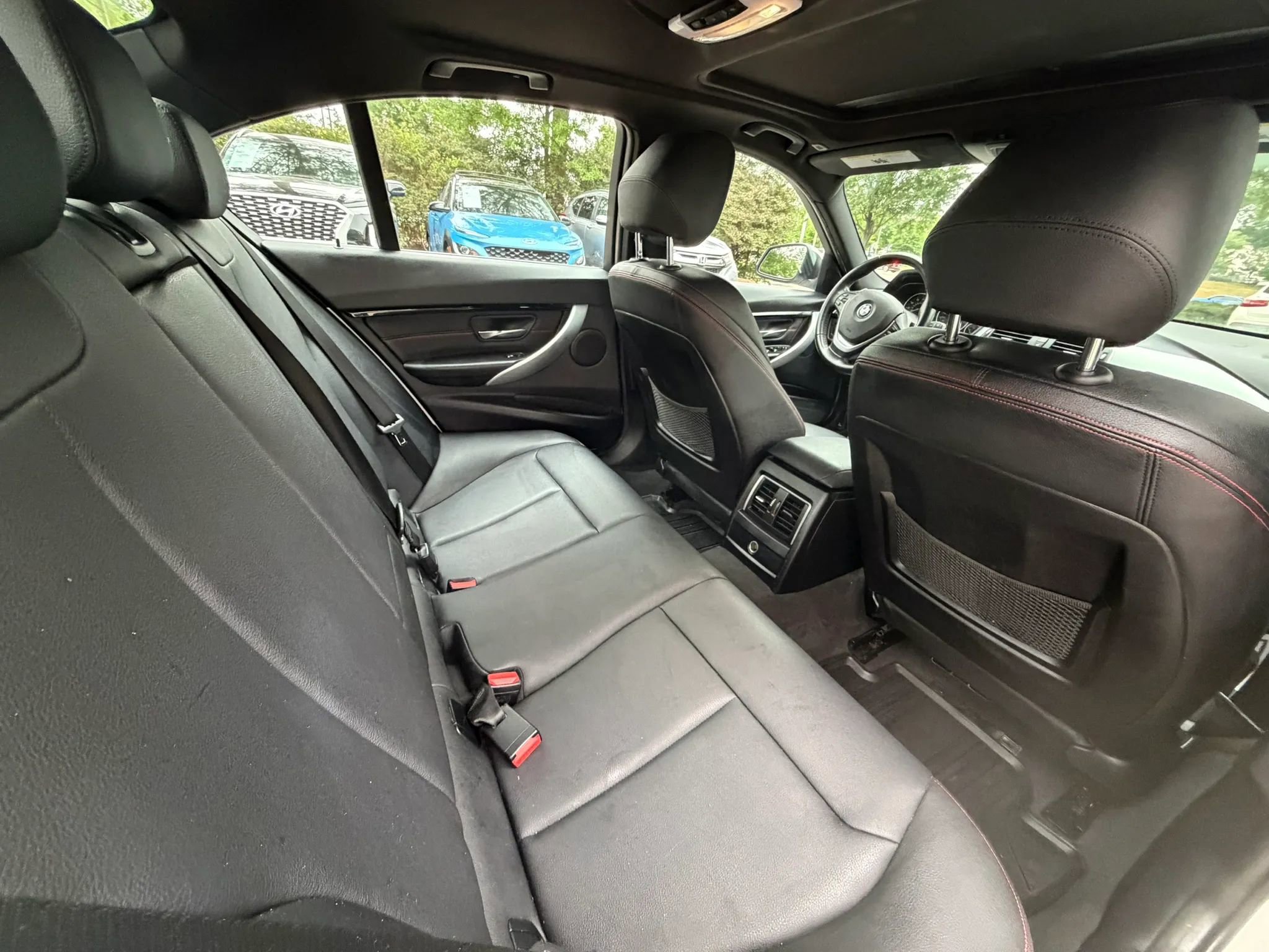 Used 2017 BMW 330i Sedan RWD image 14