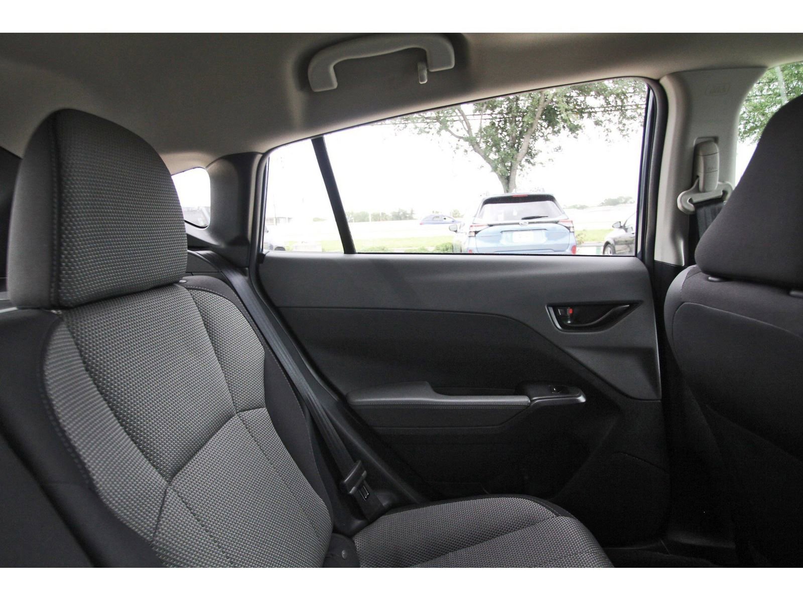 Used 2024 Subaru Crosstrek 2.0i Premium AWD/4WD image 12