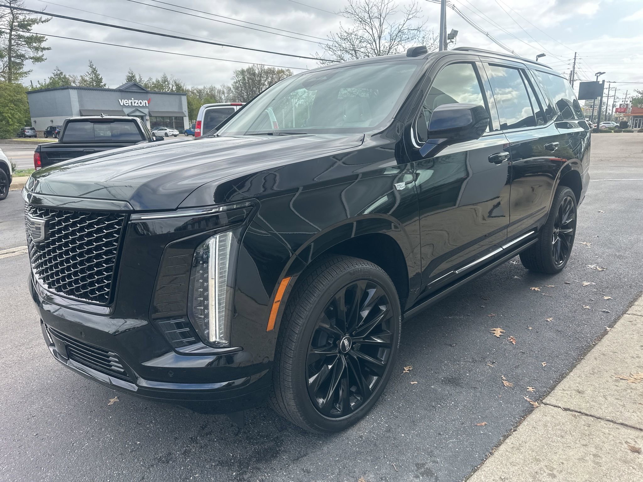 Used 2026 Cadillac Escalade Platinum Sport w/ LPO, ONYX Package AWD/4WD image 25