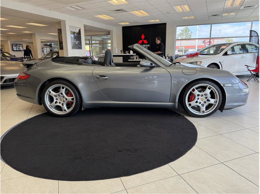 Used 2005 Porsche 911 Carrera S image 4