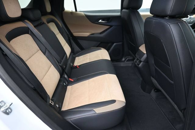 Used 2026 Chevrolet Equinox ACTIV w/ Convenience Package III FWD image 14