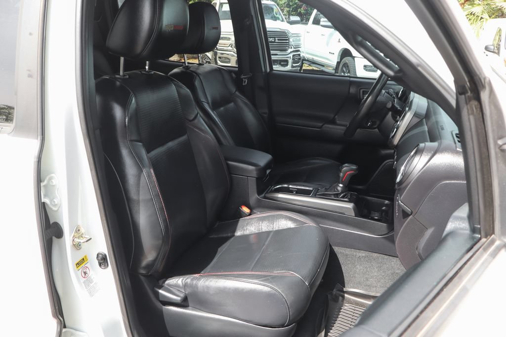 Used 2017 Toyota Tacoma TRD Pro AWD/4WD image 46