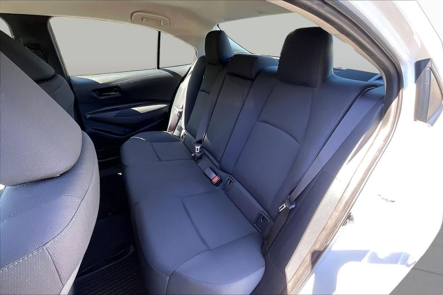 Used 2024 Toyota Corolla LE FWD image 25