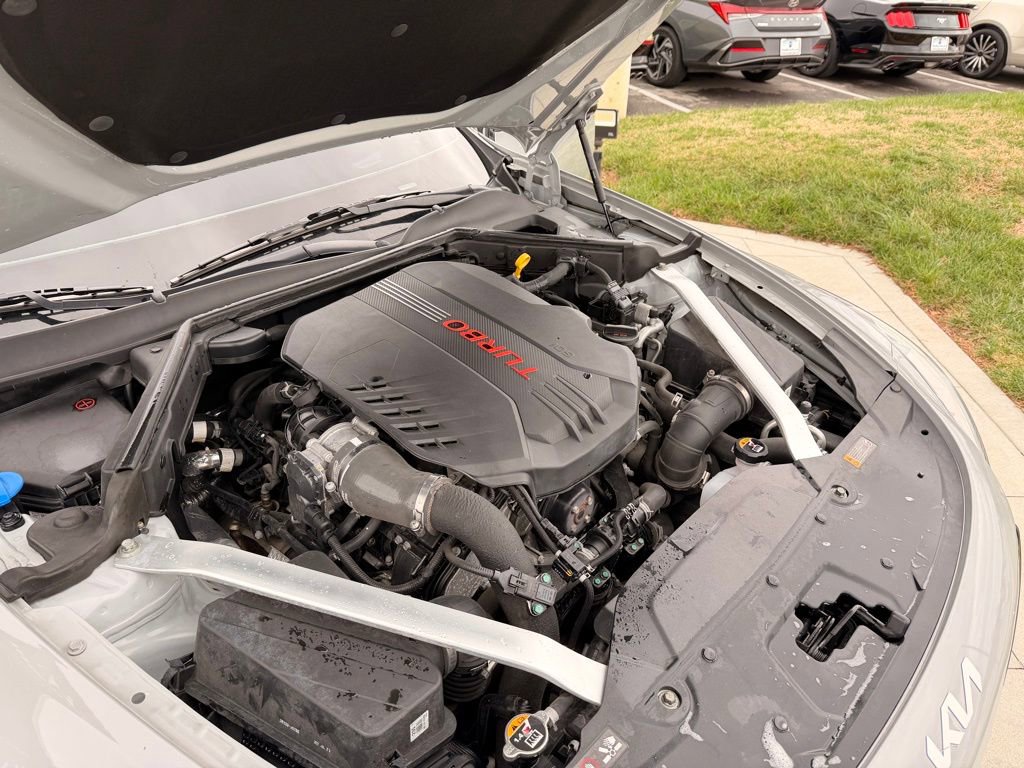 Used 2023 Kia Stinger GT2 image 40