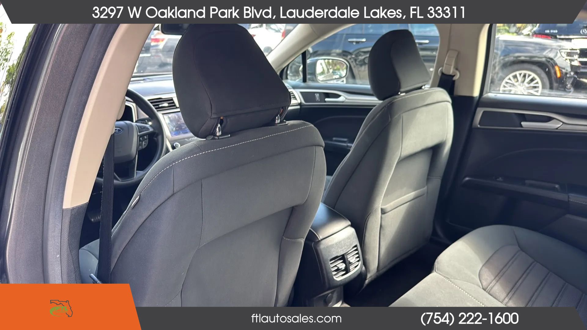 Used 2020 Ford Fusion SE image 29