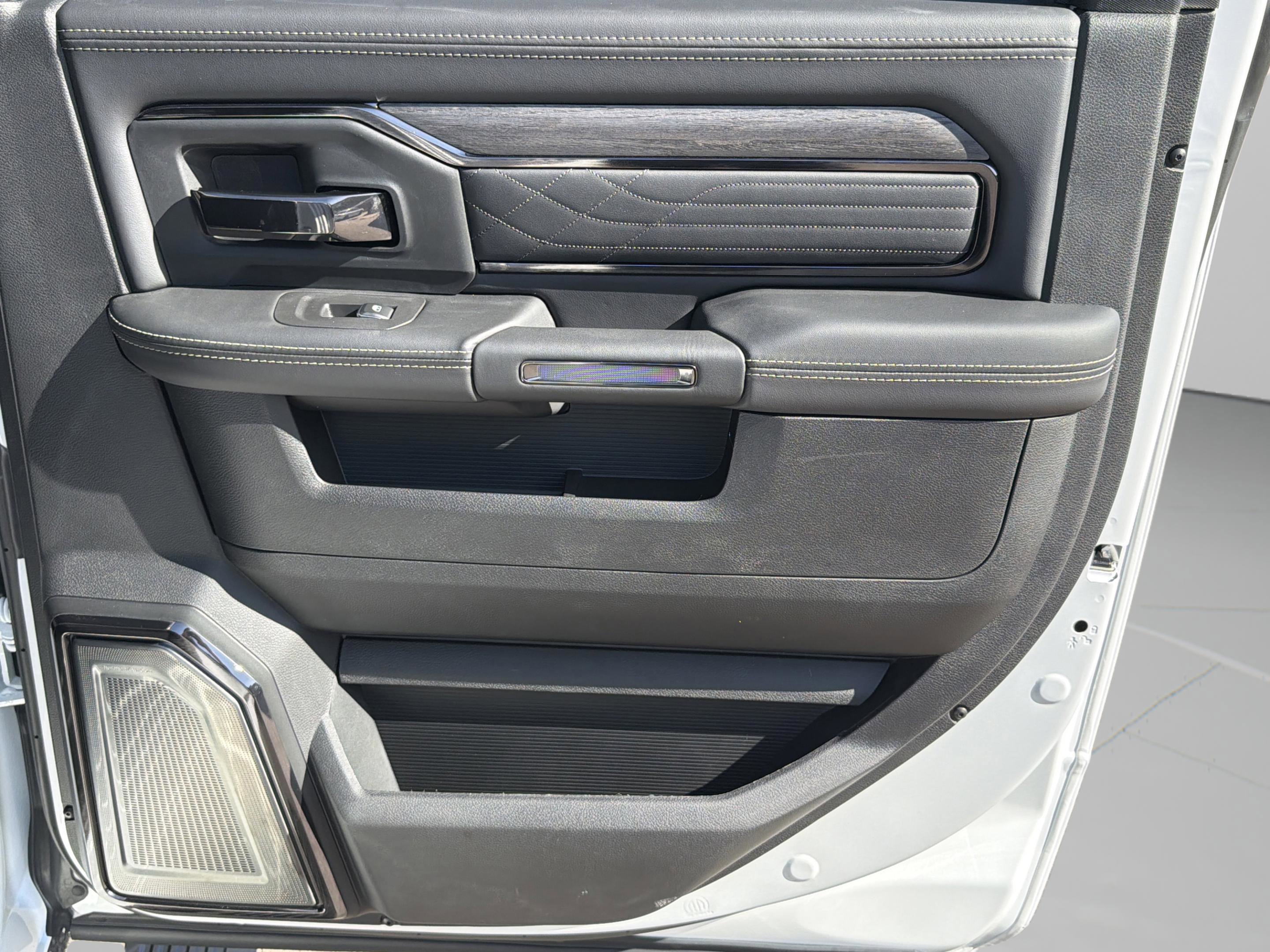 New 2026 RAM 3500 Limited image 28