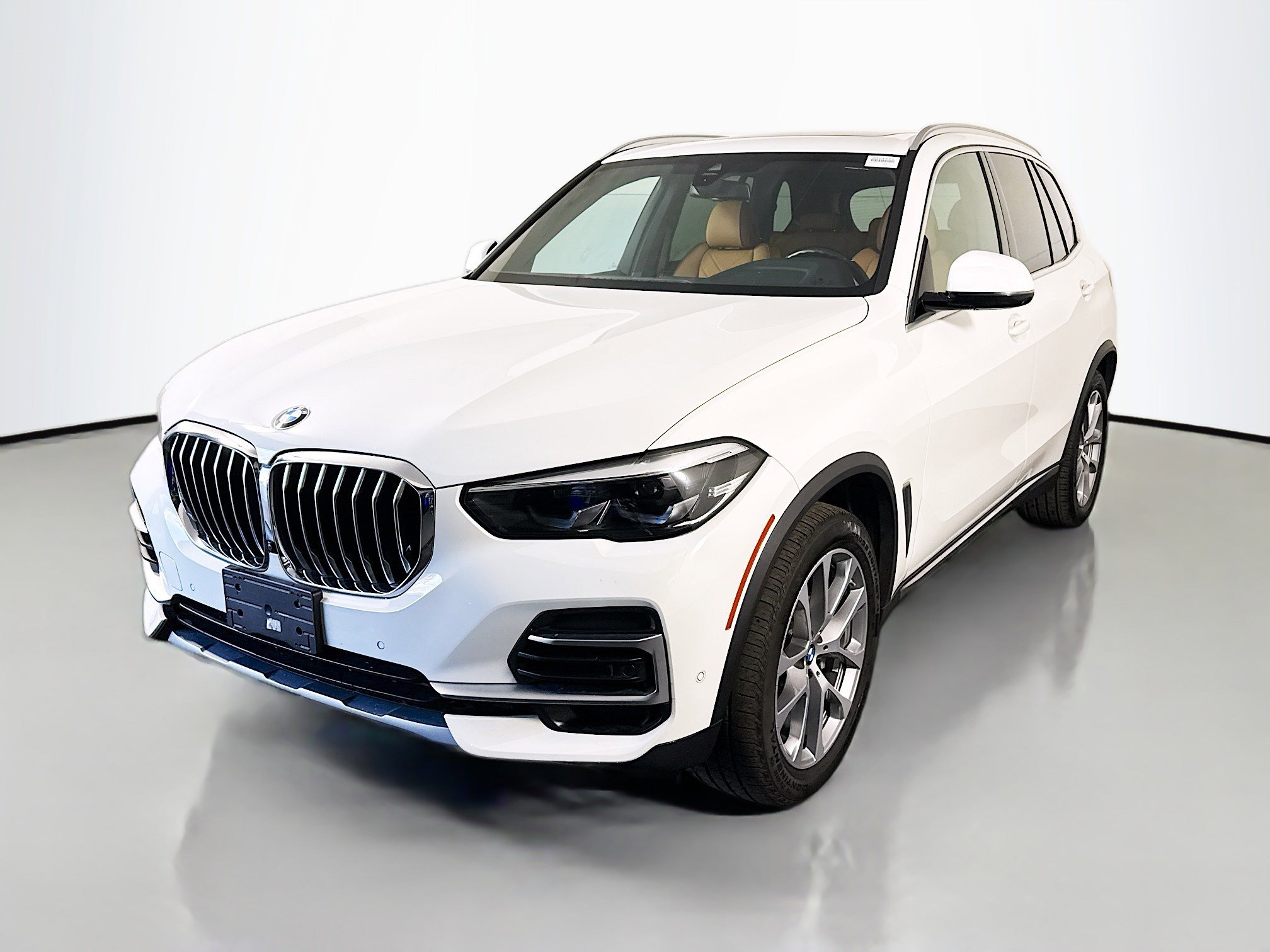 Used 2023 BMW X5 sDrive40i w/ Parking Assistance Package RWD image 4