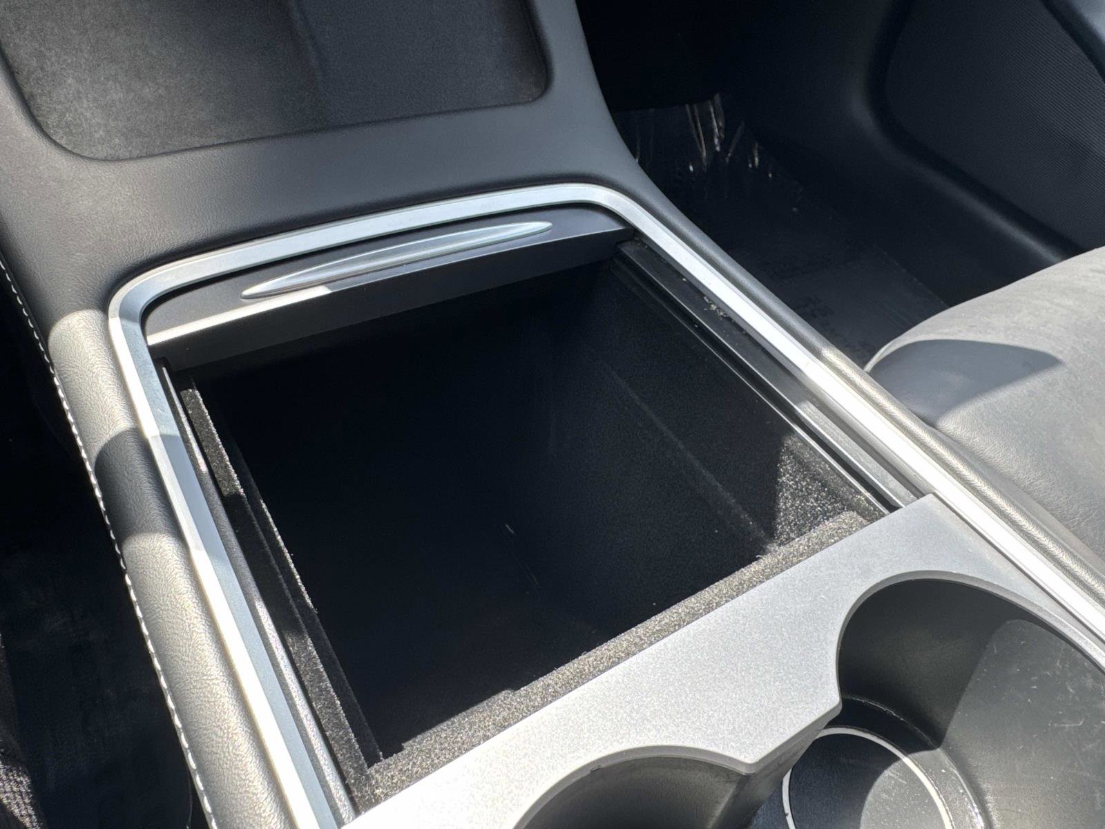 Used 2023 Tesla Model 3 Standard Range image 21