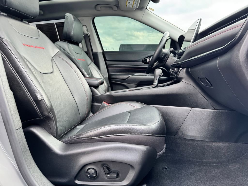 Used 2022 Jeep Compass Trailhawk w/ Trailhawk Elite Group image 10