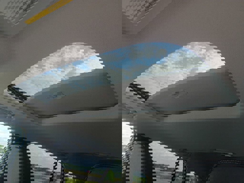 New 2026 Chevrolet Trax LT w/ Sunroof Package image 25