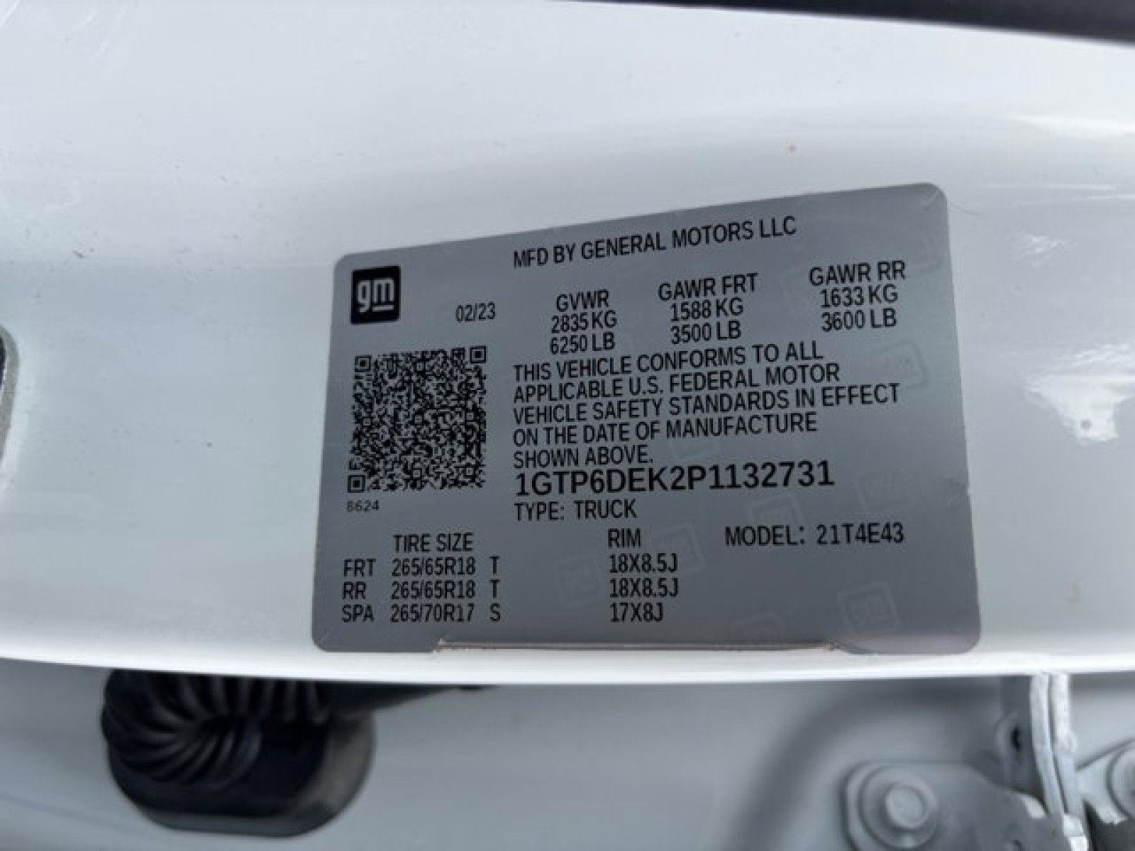 Used 2023 GMC Canyon AT4 w/ AT4 Premium Package image 17