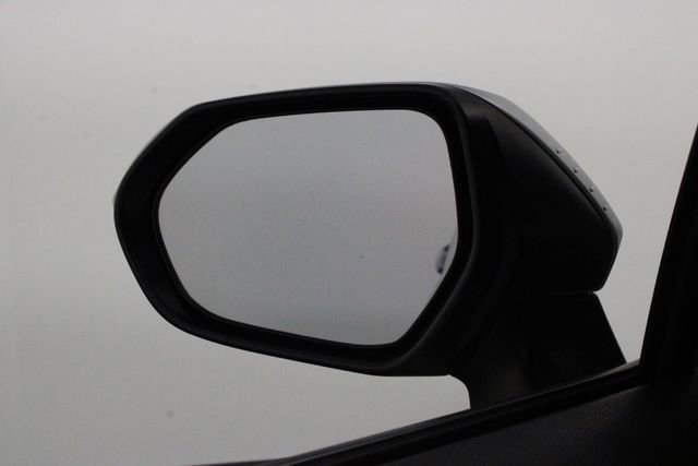 Used 2020 Toyota Corolla SE FWD image 37