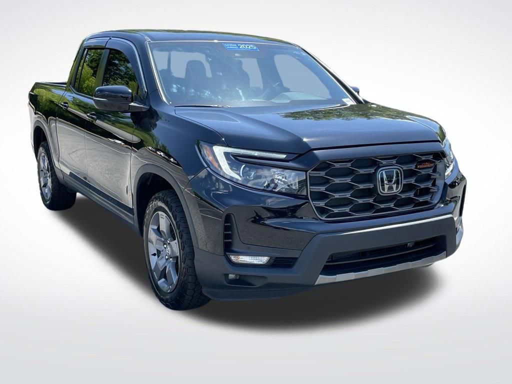 Certified 2025 Honda Ridgeline TrailSport image 8