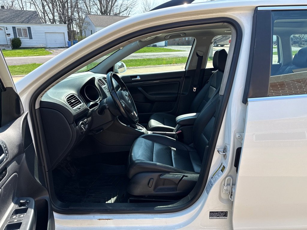 Used 2013 Volkswagen Jetta TDI image 10