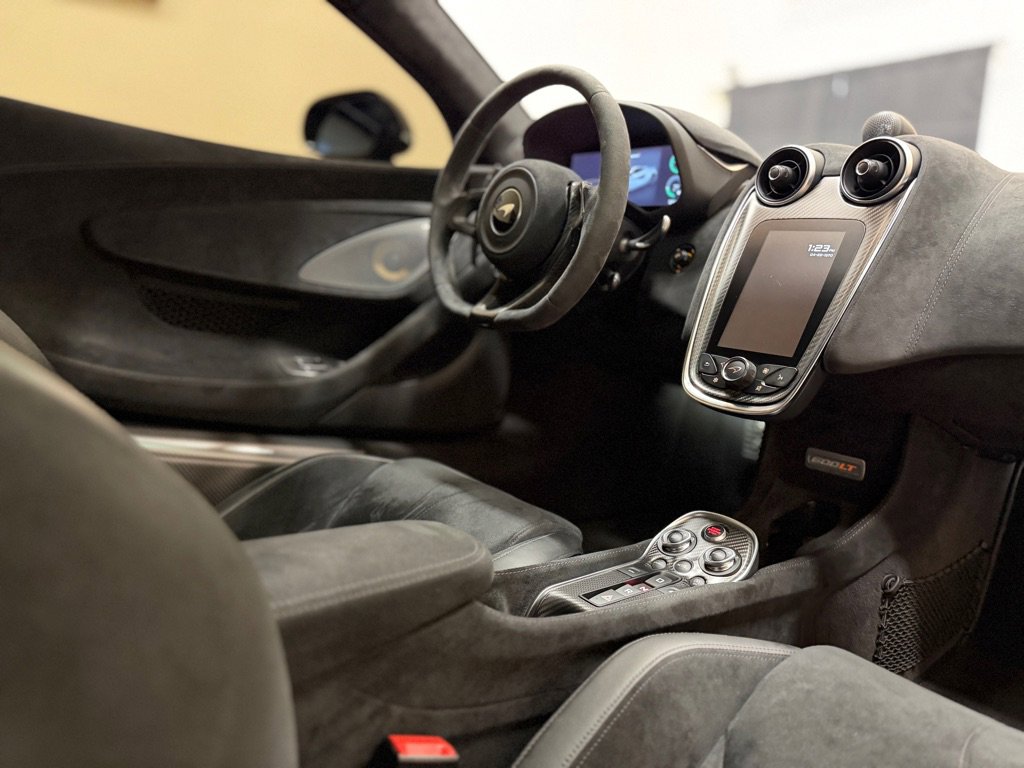 Used 2019 McLaren 600LT RWD image 28