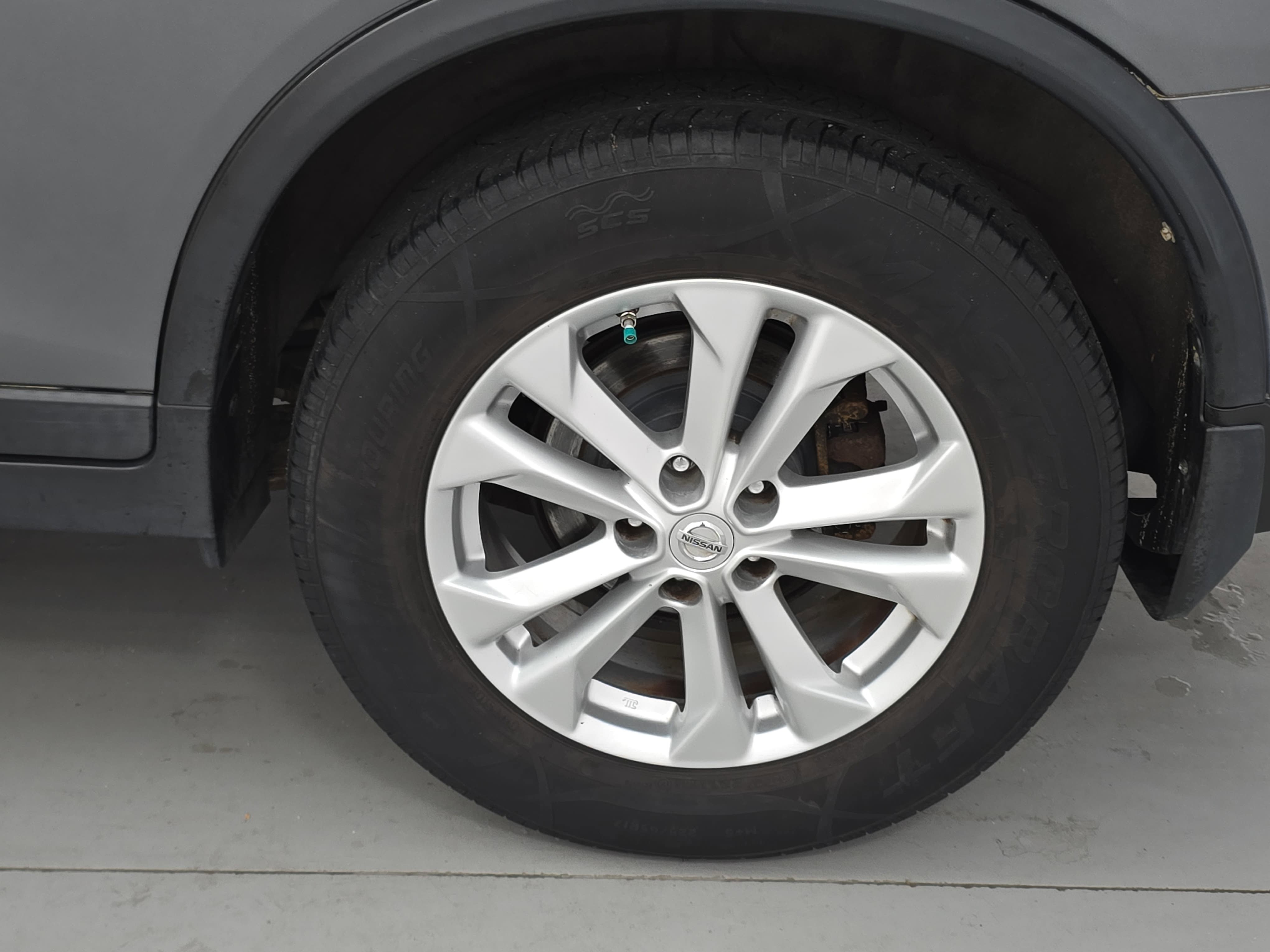 Used 2014 Nissan Rogue SV AWD/4WD image 31