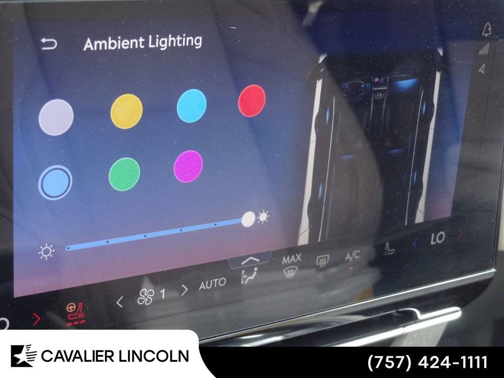 Certified 2025 Lincoln Nautilus Premier image 28