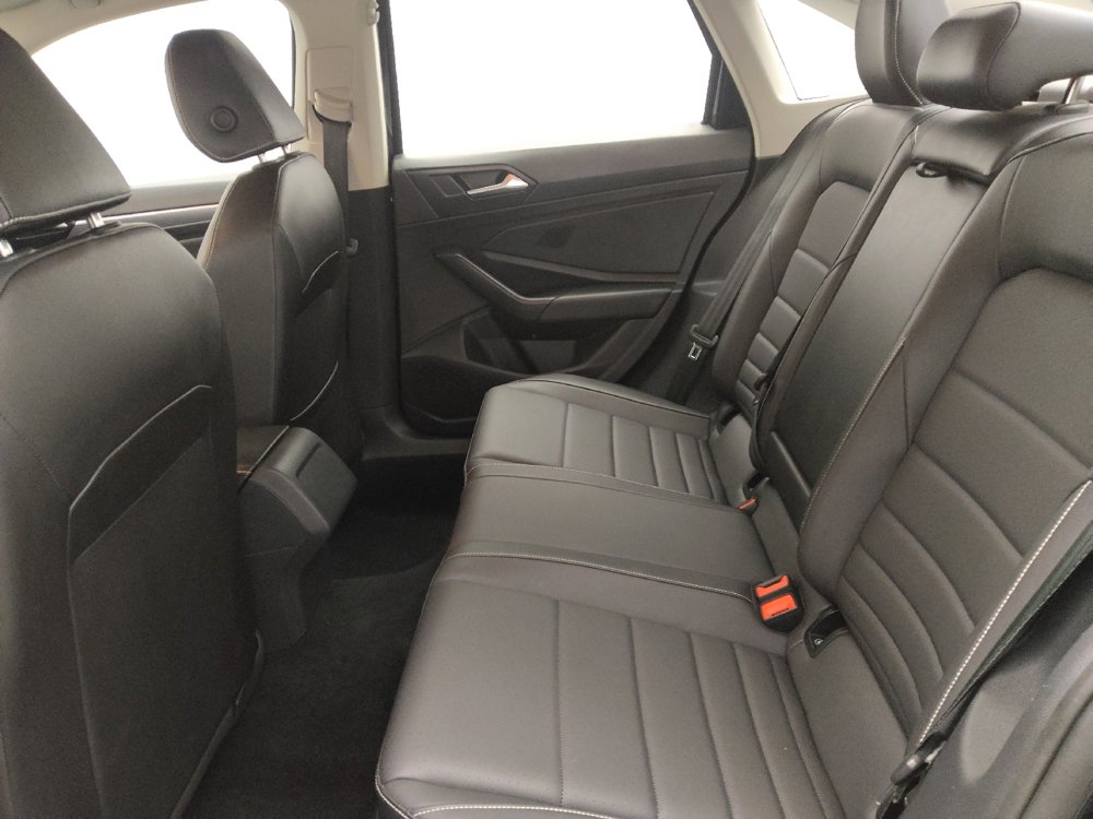 Used 2024 Volkswagen Jetta SE FWD image 18