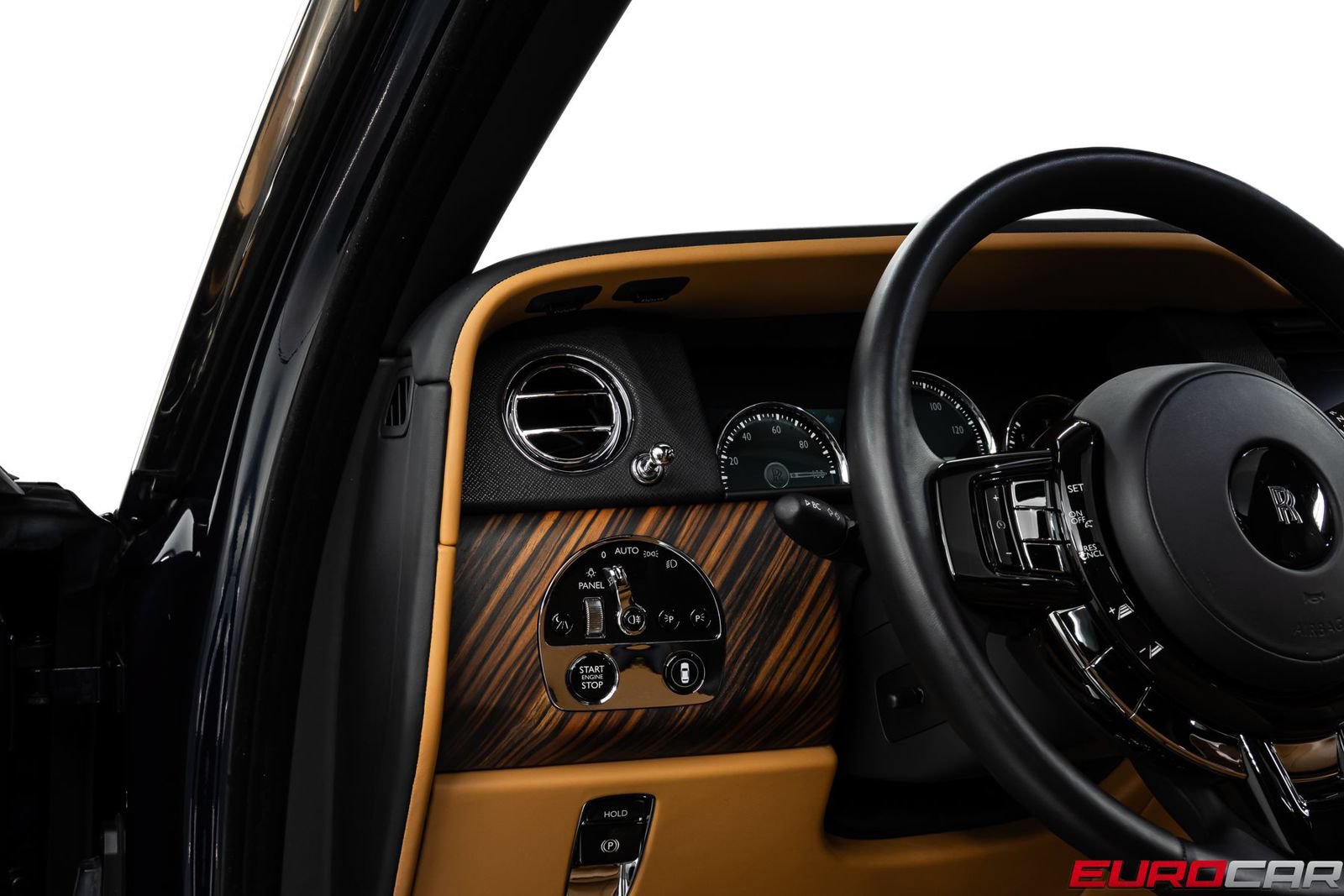 Used 2019 Rolls-Royce Cullinan AWD/4WD image 29