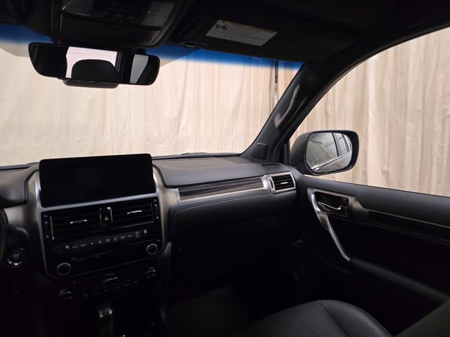 Used 2023 Lexus GX 460 Premium image 29