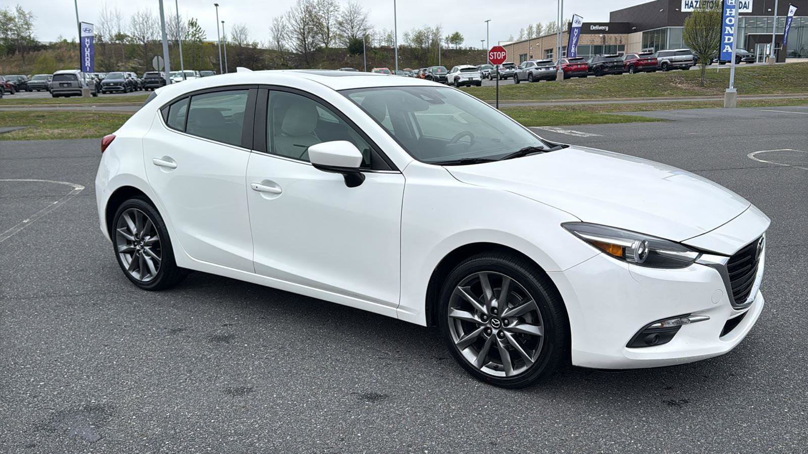 Used 2018 MAZDA MAZDA3 Grand Touring FWD image 2