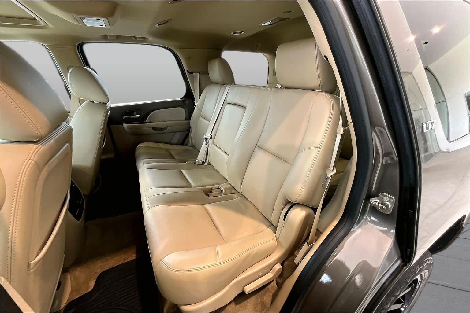 Used 2011 Chevrolet Tahoe LTZ AWD/4WD image 22