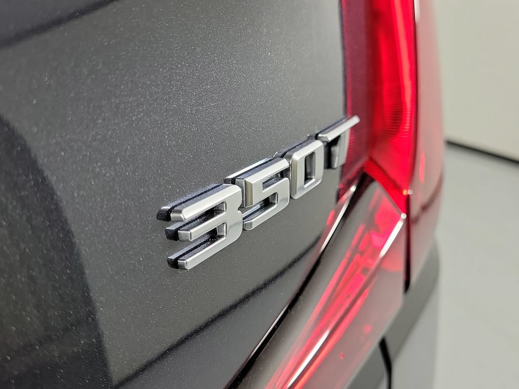 Certified 2023 Cadillac XT4 Luxury FWD image 6