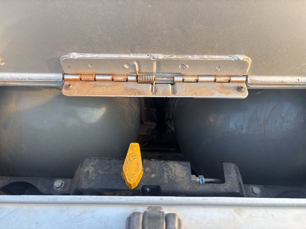 Used 2012 RAM 2500 ST w/ Chrome Appearance Group AWD/4WD image 10