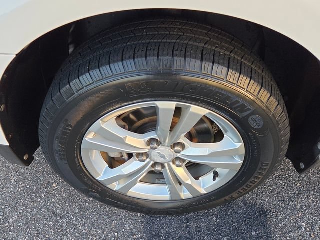 Used 2011 Chevrolet Equinox LTZ FWD image 4