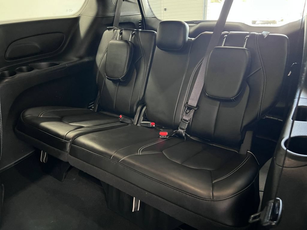 Used 2025 Chrysler Pacifica Select AWD/4WD image 20
