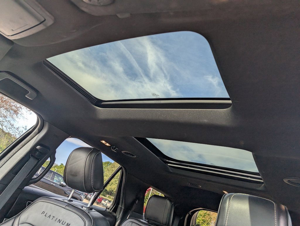 Used 2018 Ford Explorer Platinum image 13