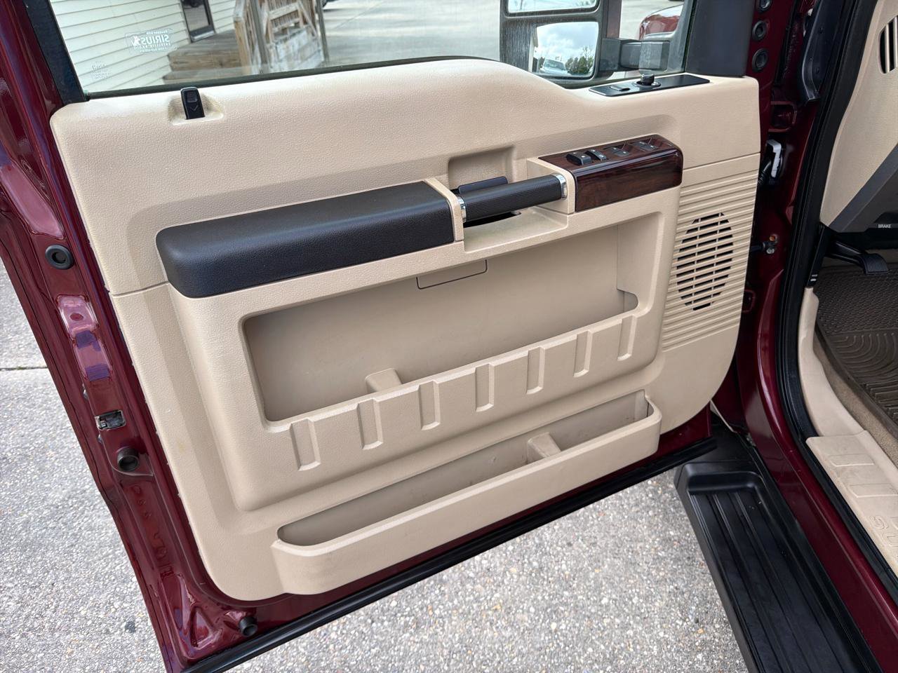 Used 2008 Ford F250 Lariat image 18